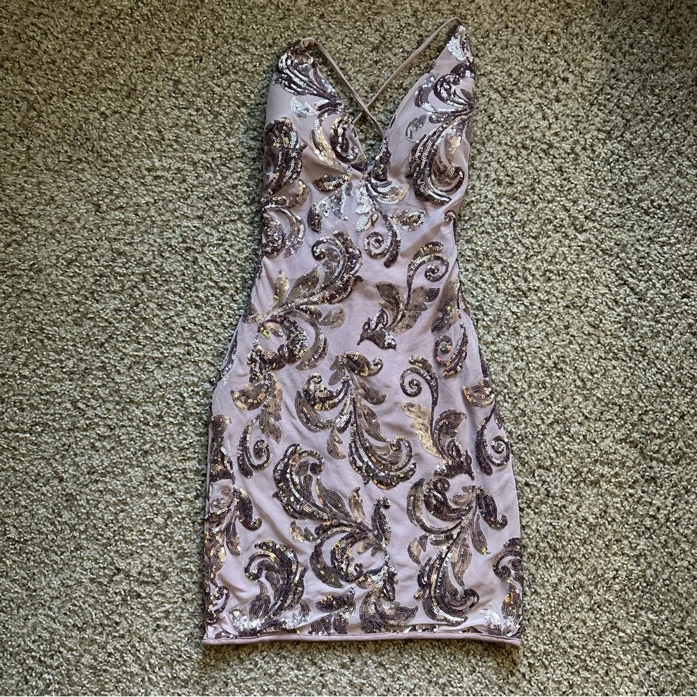 Windsor Sequin Event Bodycon Mini Dress in Silver and Pink/Gray